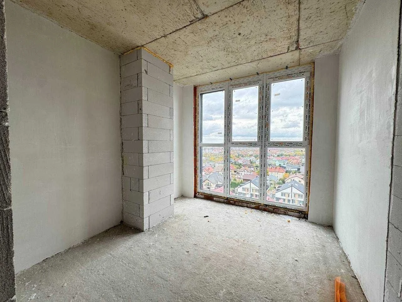 Spacious two-level apartment 108 sq m! $590 per sq m