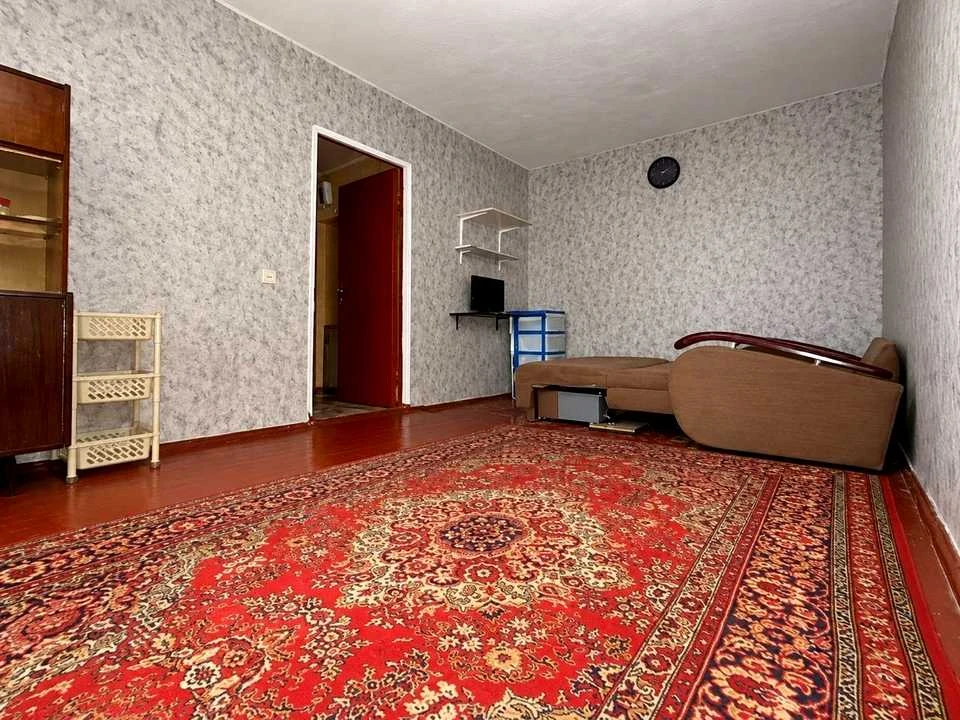 Apartment. Prirechna st., Kyiv