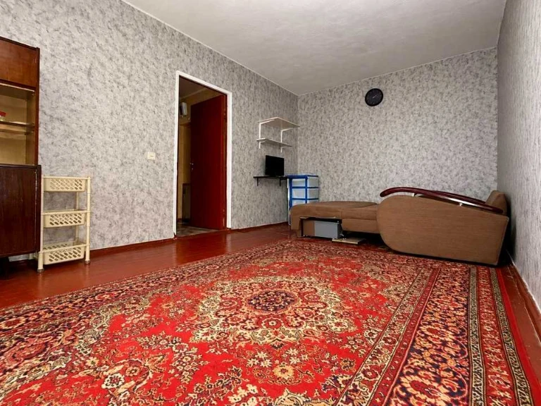 Apartment. Prirechna st., Kyiv