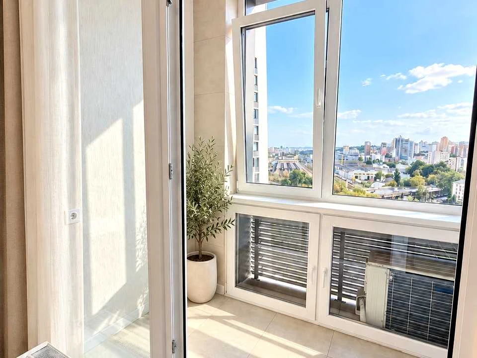 Apartment. Kyiv, Berystovskyi Prospect.