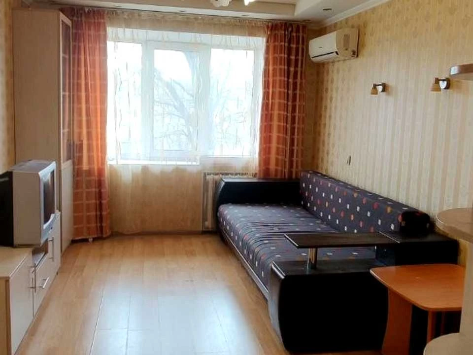 Apartment. Borshachivska st, Kyiv