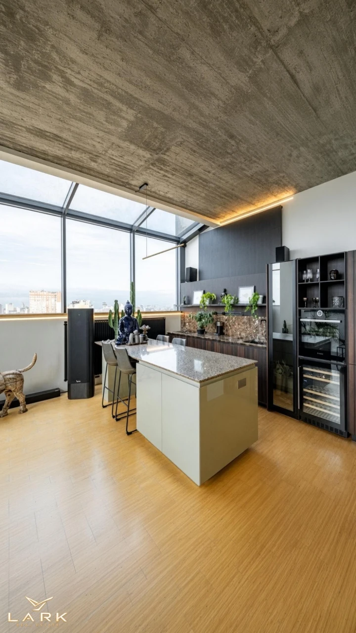Exclusive penthouse with terrace for sale in the AuRoom complex | Center