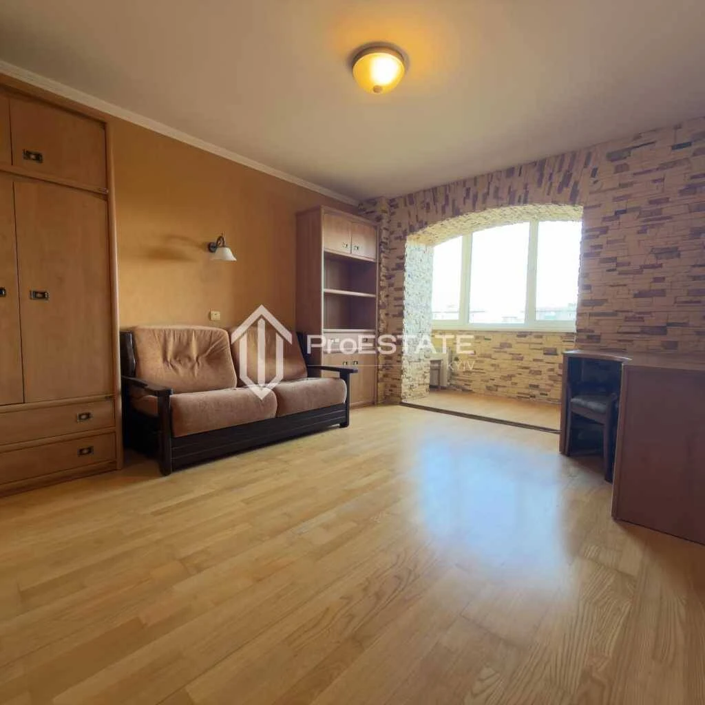 Продається 2-кімнатна квартира, Київ, Братиславська вулиця, 7
