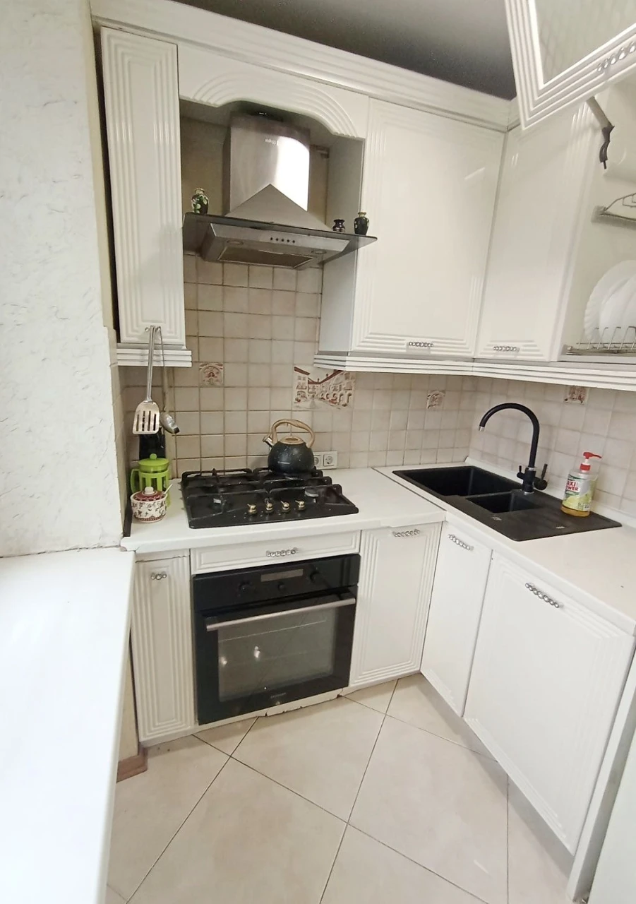 3 комнатная квартира Черёмушки, рядом с парком. Отличное сос