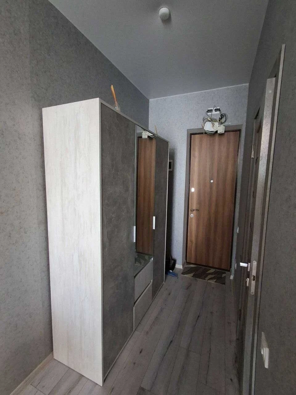 Продажа 1-комнатной квартиры в ЖК "Золотые стовпы"