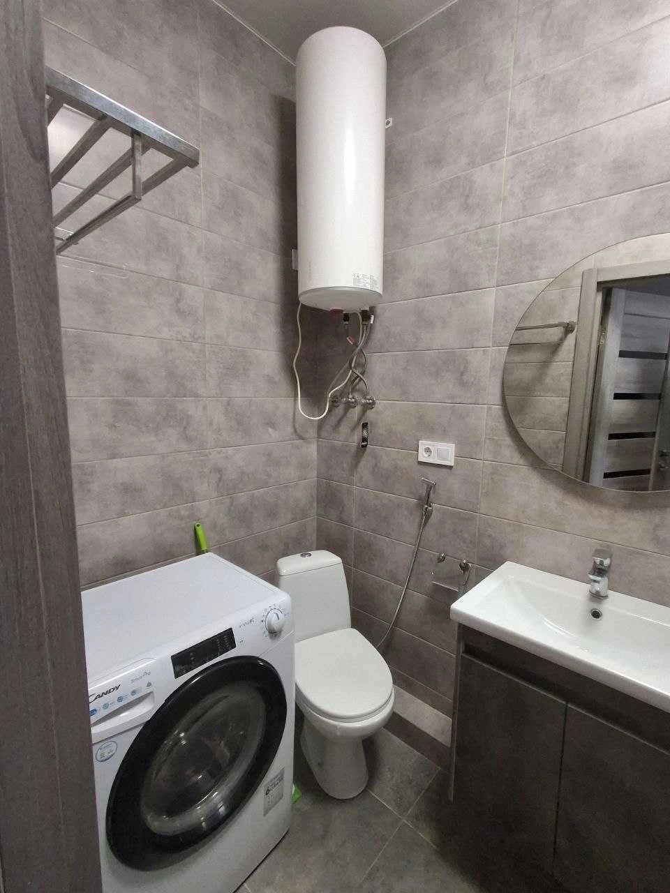Продажа 1-комнатной квартиры в ЖК "Золотые стовпы"