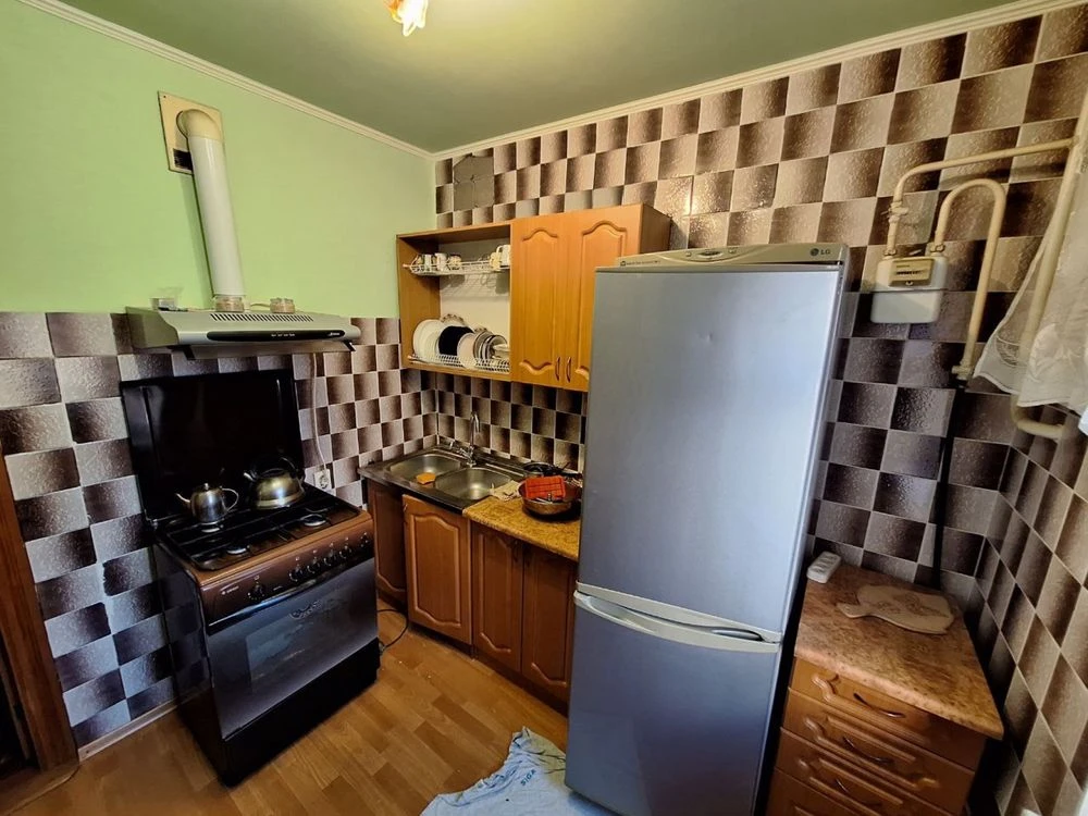 Продаж 2к . Цегляний будинок. Косметичний ремонт