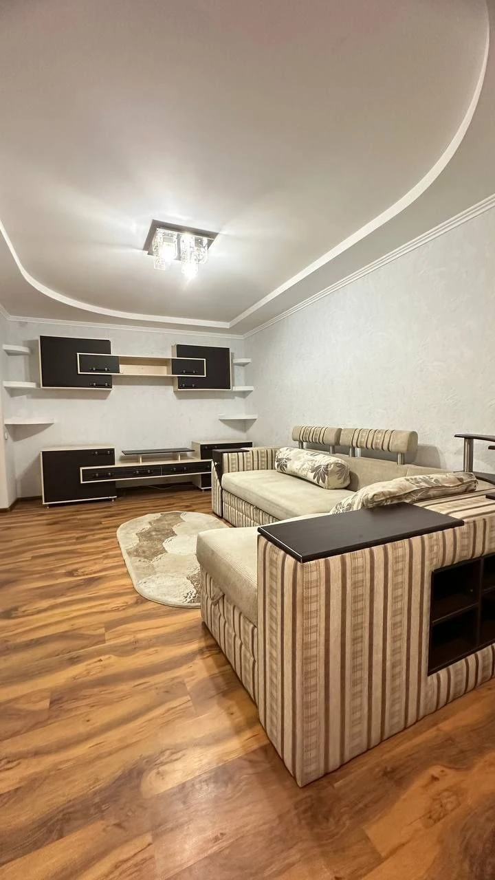 Продаж 2-кімнатній квартири в чеському плануванні