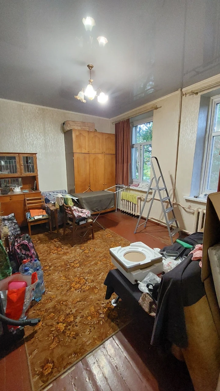 Продається 2-кімнатна квартира в Одеському районі