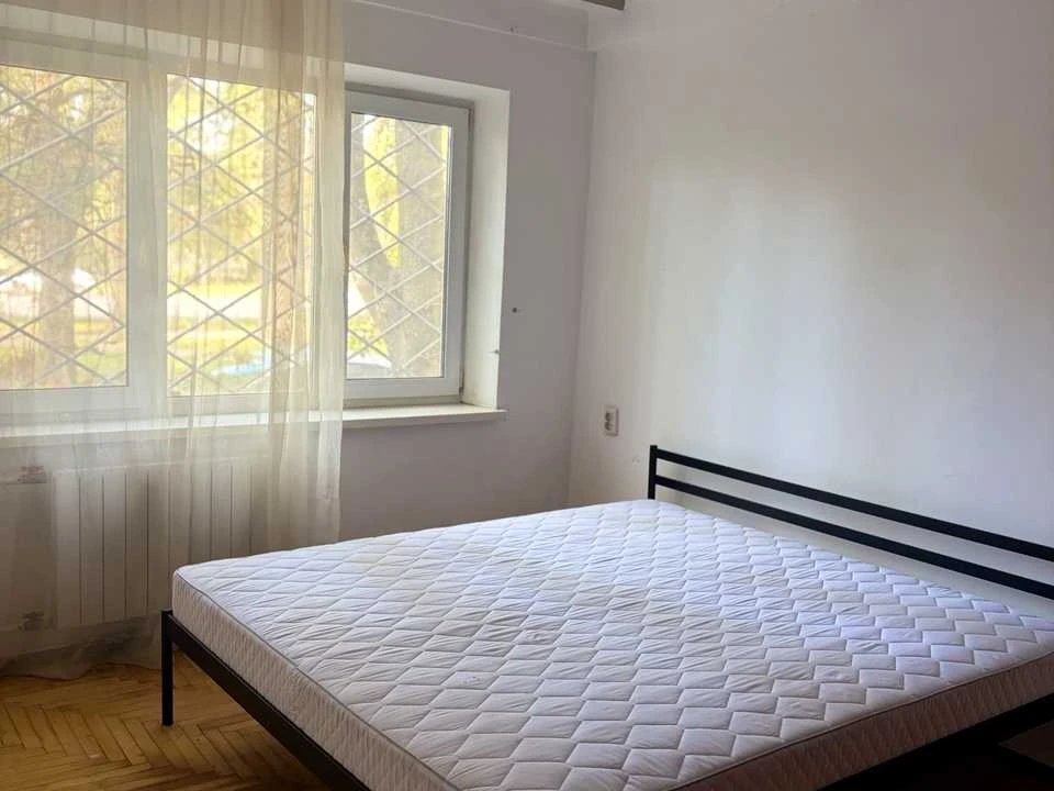 Apartment. Ivan Vykhovsky Street, Kyiv