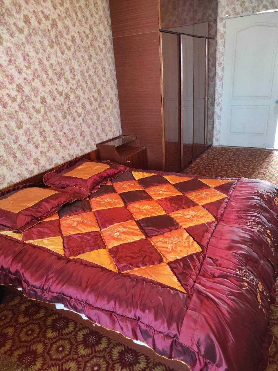For Sale 3 rooms, Left Bank 2