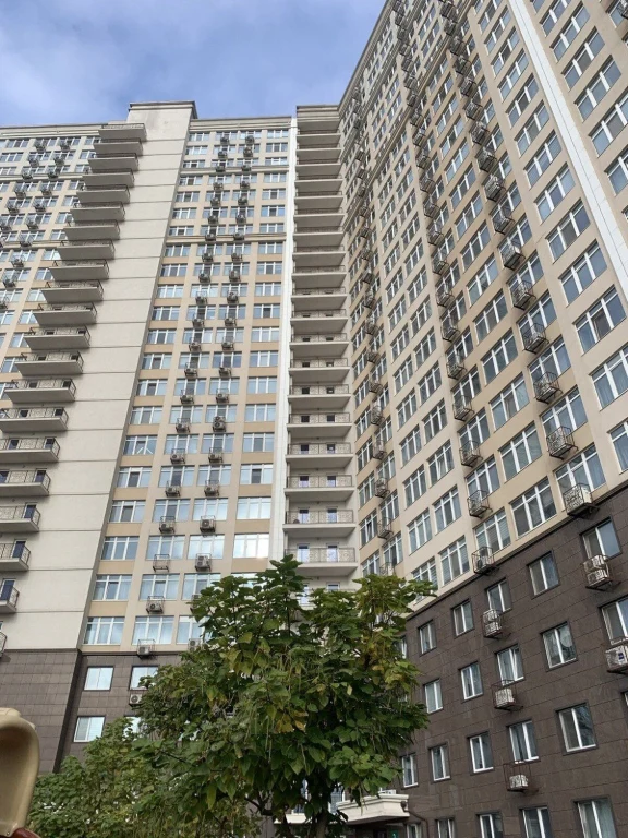 Продаж квартири з видом, 3 кімнати, 71.9 м² в ЖК