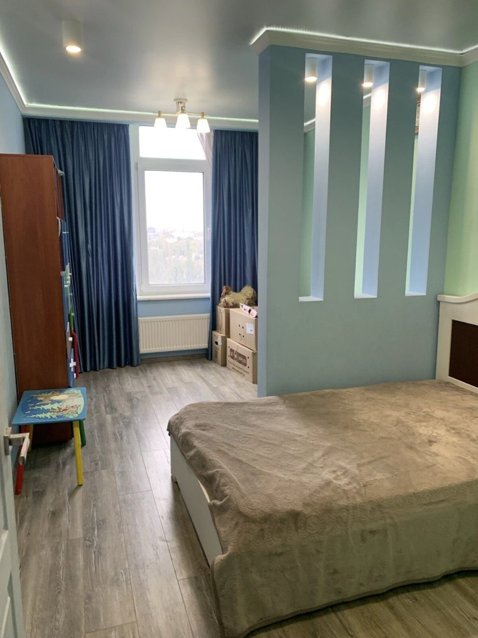 Продаж квартири з видом, 3 кімнати, 71.9 м² в ЖК