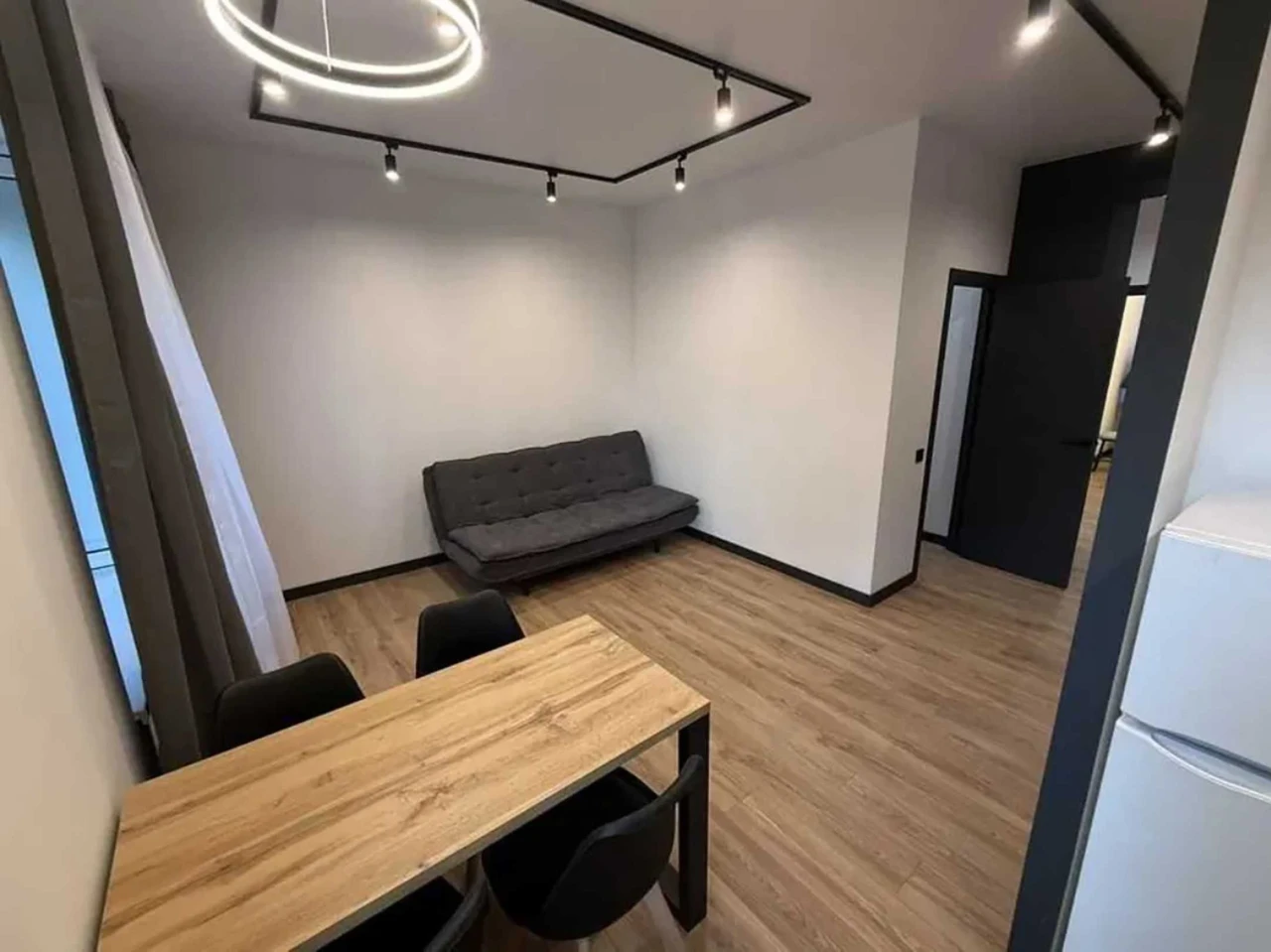 OS4 Продам 3 комнатную квартиру ул.Чичибабина,9 метро Универ