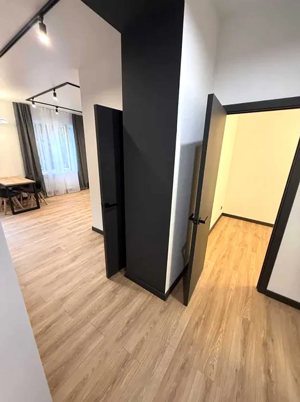 OS4 Продам 3 комнатную квартиру ул.Чичибабина,9 метро Универ