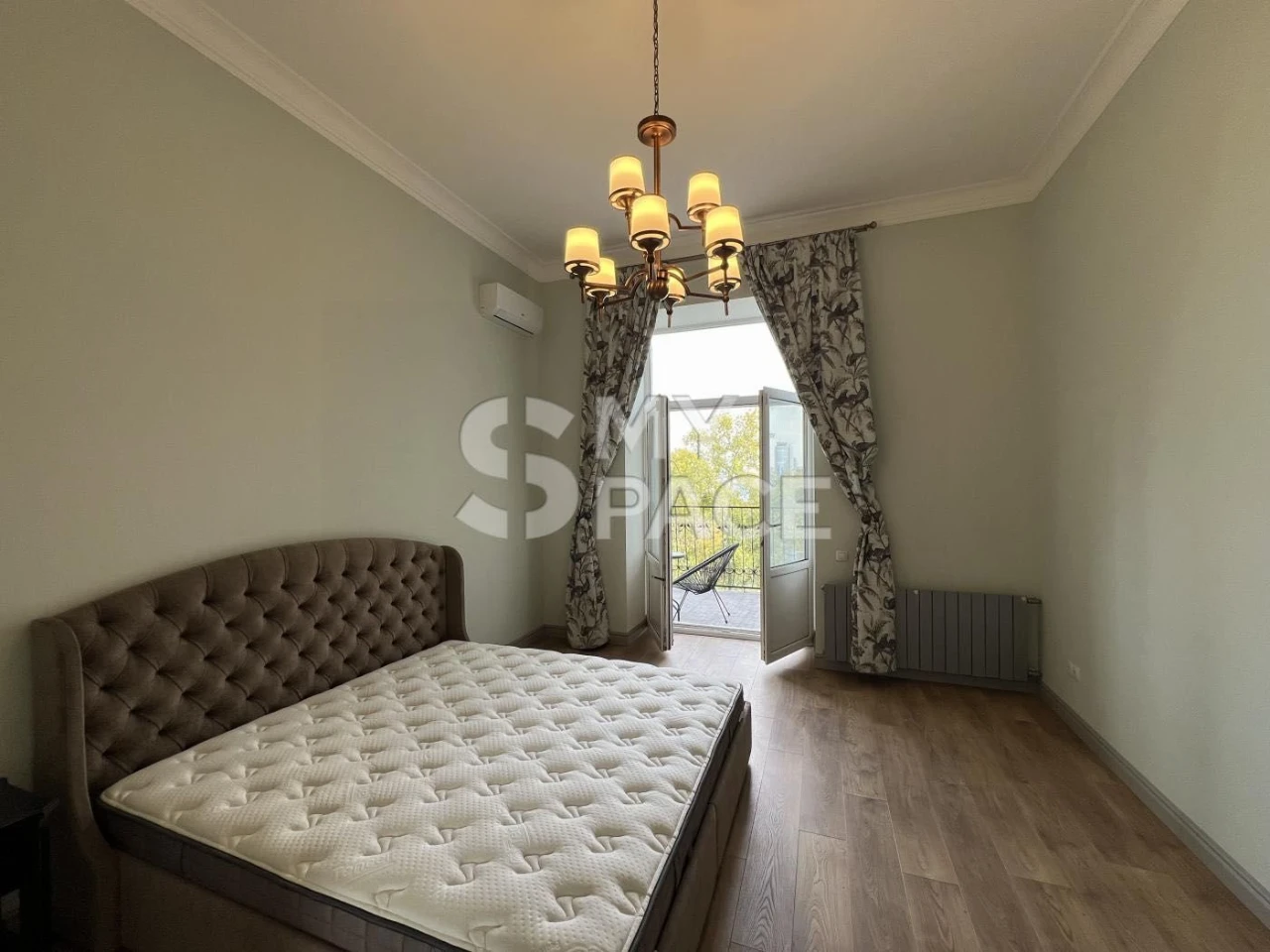 Продаж дизайнерської 3х кім кв Центр вул.Тарасівська 3А парк