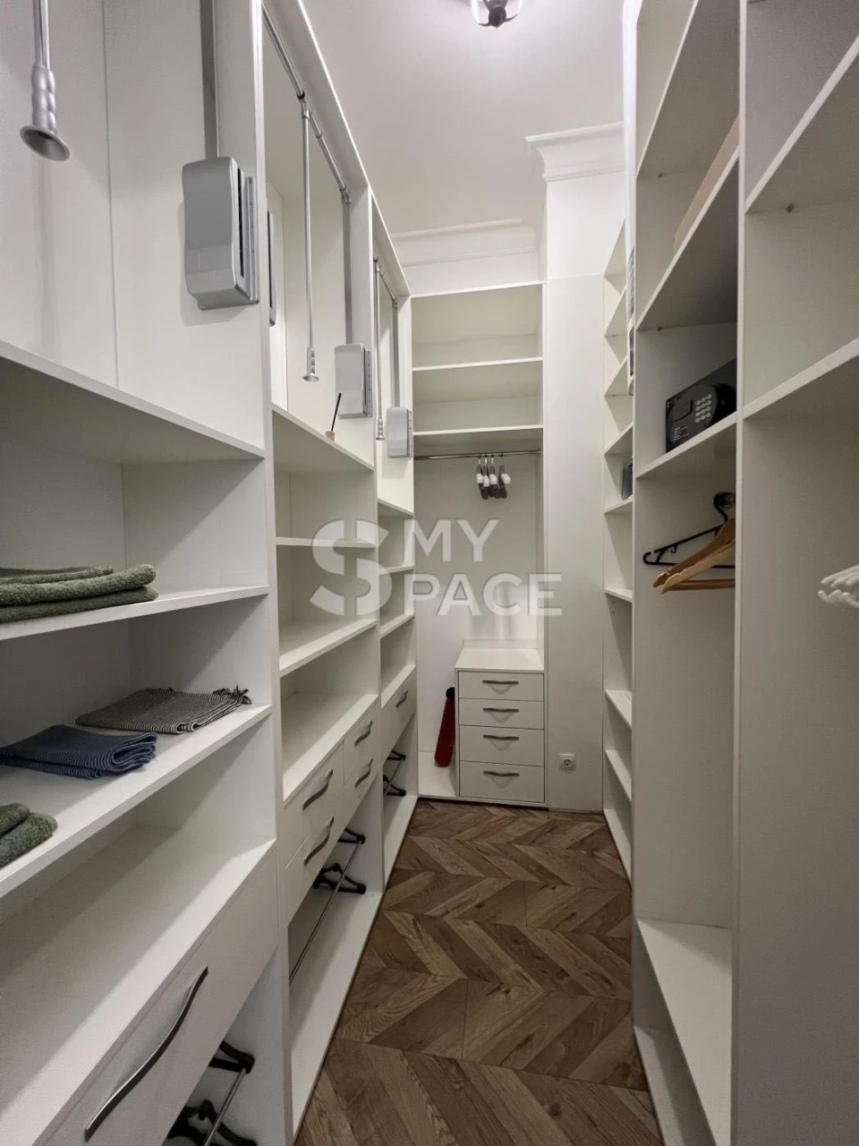 Продаж дизайнерської 3х кім кв Центр вул.Тарасівська 3А парк