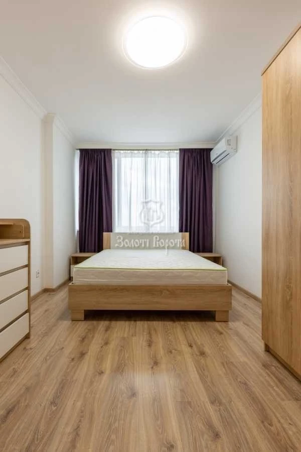Продаж 3-кімнатної квартири 81.3 м², Правди просп., 41А