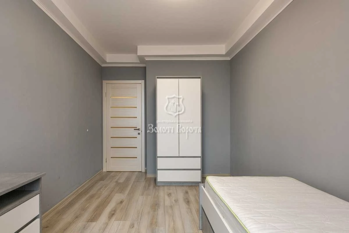 Продаж 3-кімнатної квартири 81.3 м², Правди просп., 41А