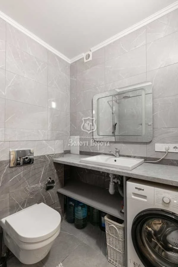 Продаж 3-кімнатної квартири 81.3 м², Правди просп., 41А