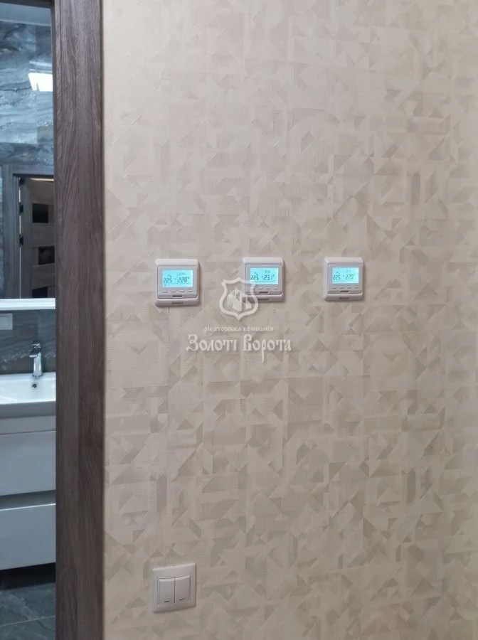 Продаж 1-кімнатної квартири 50,8 м², вулиця Олеся Бабія, Бердн