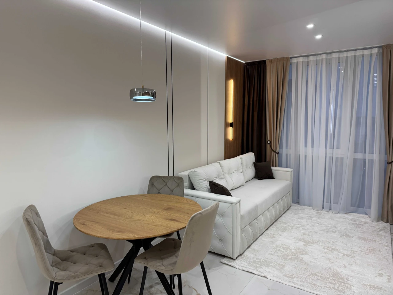 Spacious 1-bedroom apartment with modern renovation