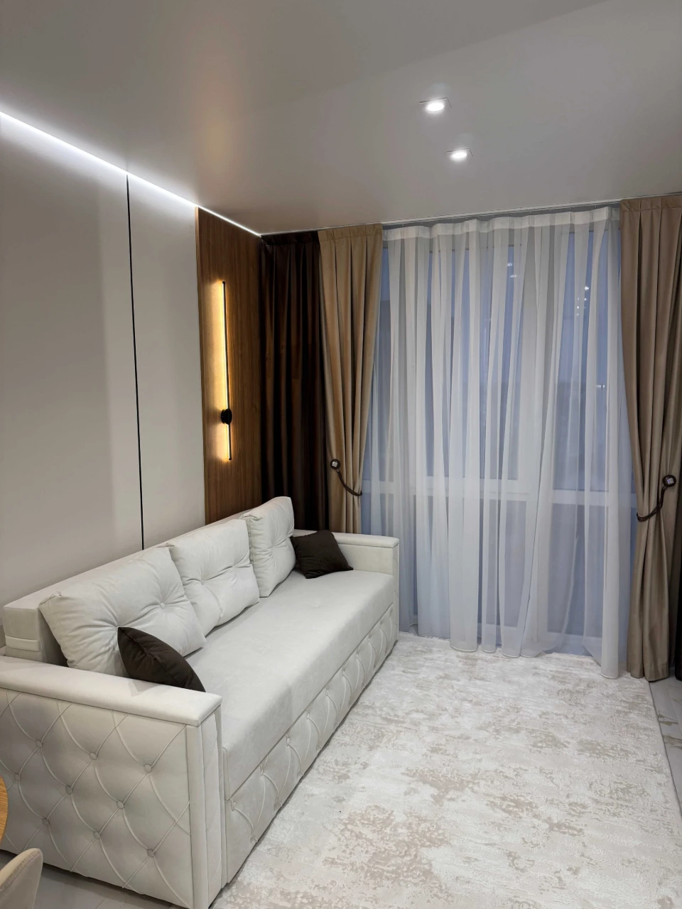 Spacious 1-bedroom apartment with modern renovation