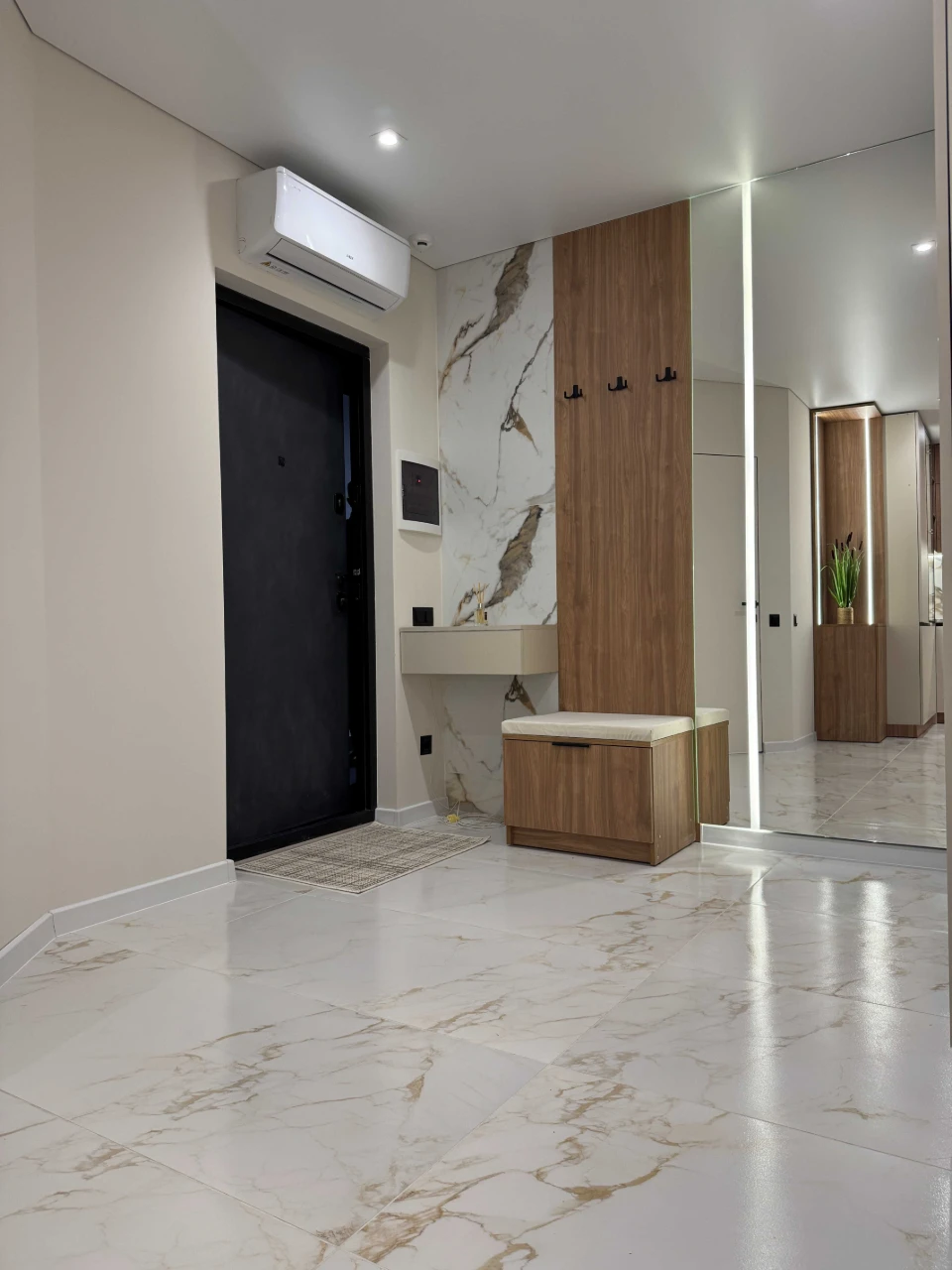 Spacious 1-bedroom apartment with modern renovation