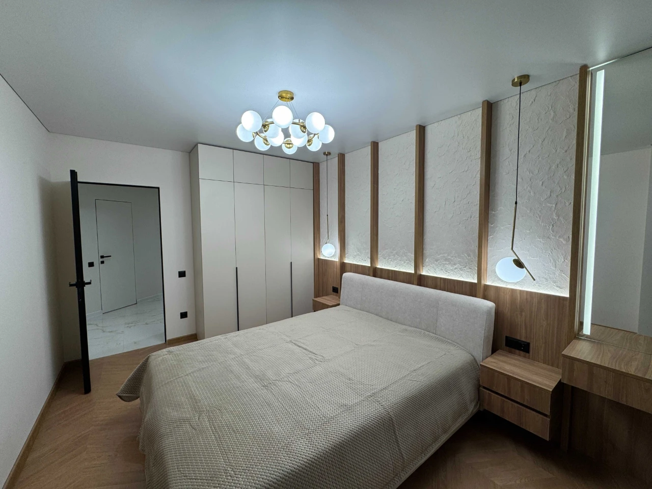 Spacious 1-bedroom apartment with modern renovation