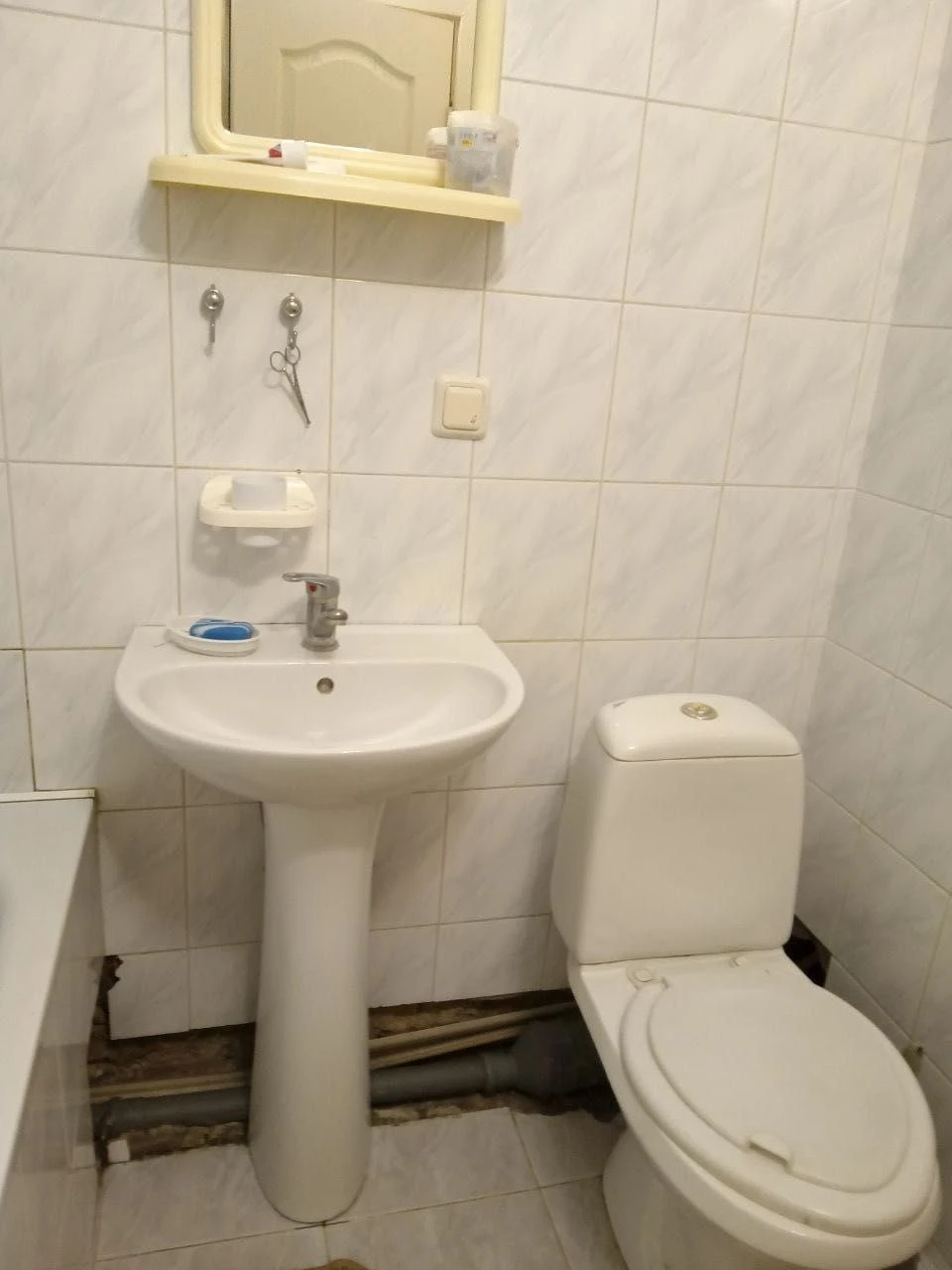 Продам 1-к кв,3 хв до м. Лівобережна,Флоренції,9. Цегляний б