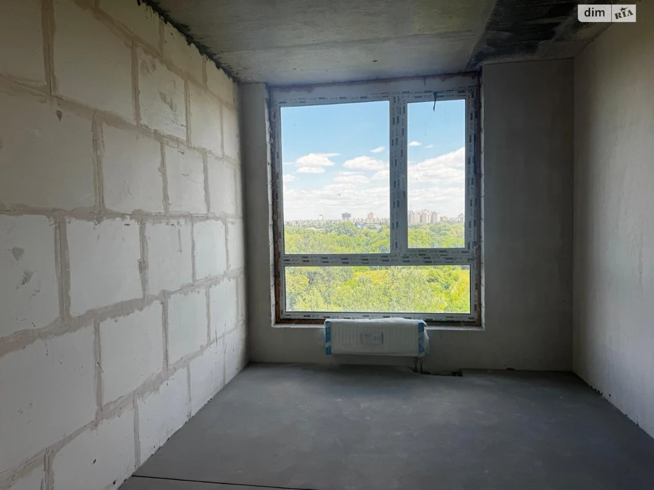 Apartment for Sale: Dniprodvyzh