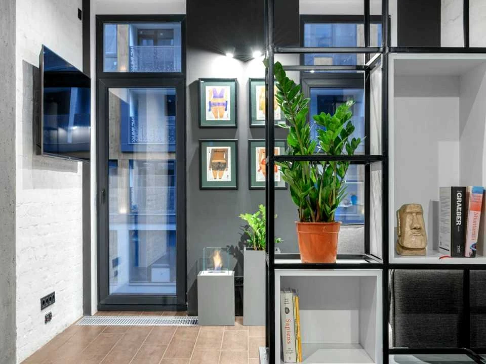Apartment. Naberezhno-Rybalska Street, Kyiv