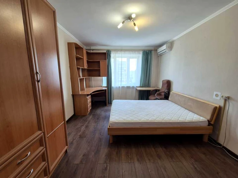 Apartment. Vasyl Stus st., Kyiv