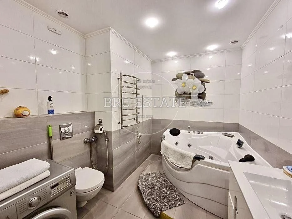 Sale of 2-room apartment, Oskorky, Renovation, Building monolithic, medium
