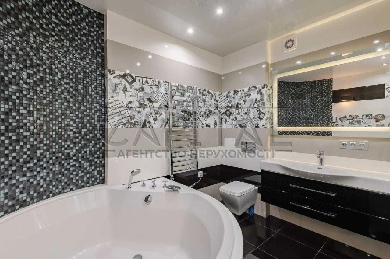 Продаж квартири 115 м², вул. Голосіївська, Голосієво, Київ