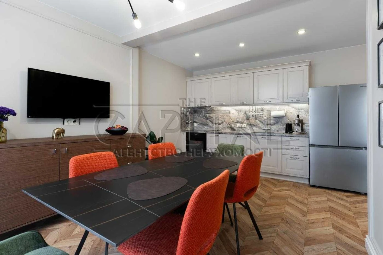 Продаж якісної квартири 85 м² в ЖК "Зарічний", Осокорська, 2а