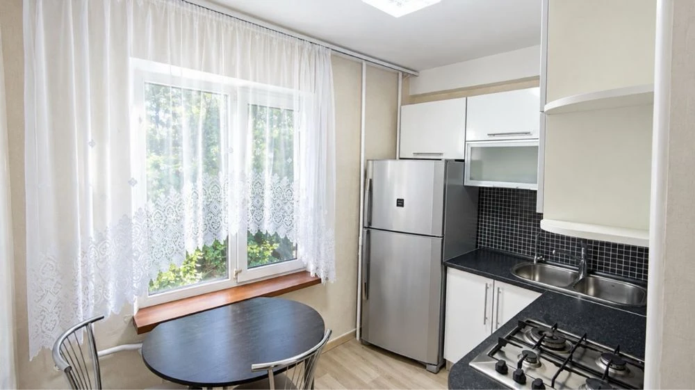 3-bedroom apartment in Cheremushki | Brick building | State property