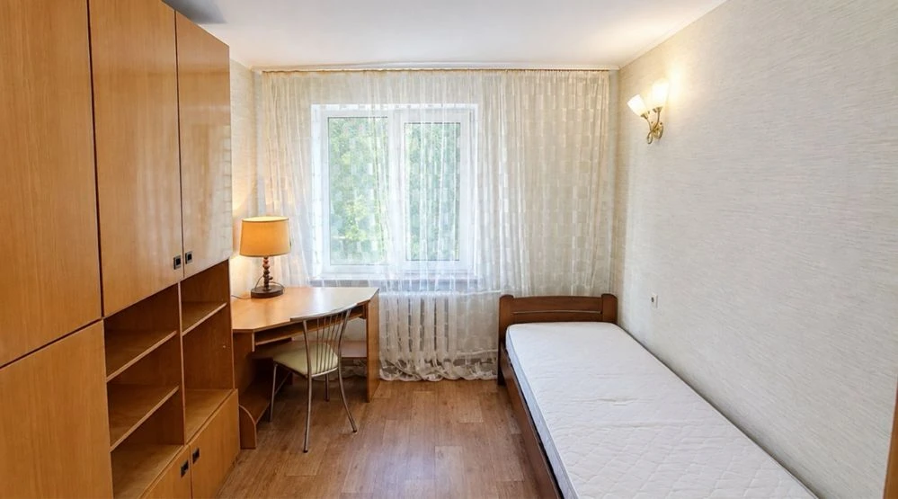 3-bedroom apartment in Cheremushki | Brick building | State property