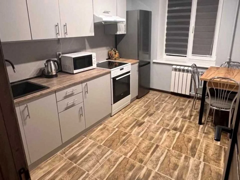 Квартира. Київ, вулиця Михайла Котельникова