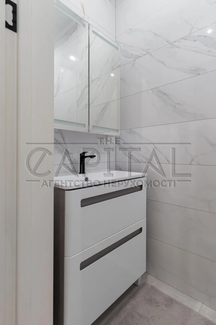 Простора 3к квартира 114м2/16 поверх, Дарницький р-н, вул. Д
