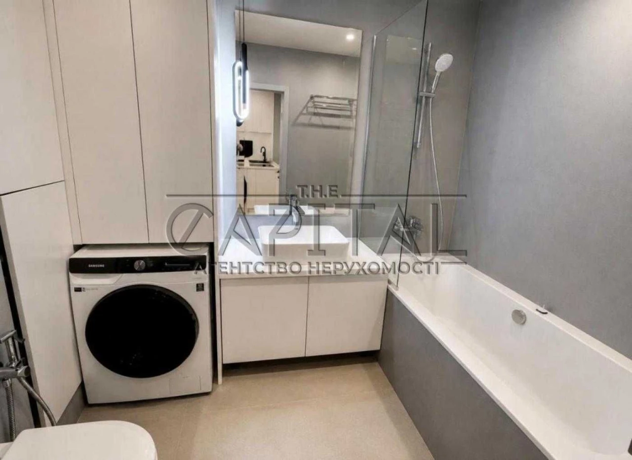 Apartment for Sale - 8th Floor, Berezaysky, Kyiv
