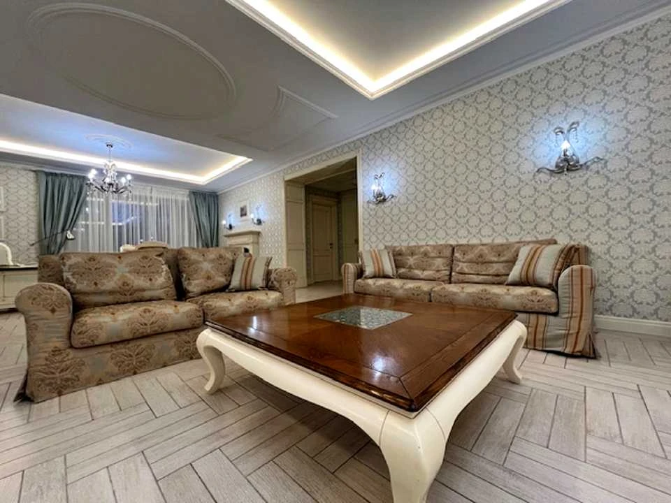 Apartment. Odesa, Usпенська street.