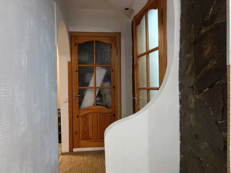 Apartment. Tractor Builders Avenue, Kharkiv
