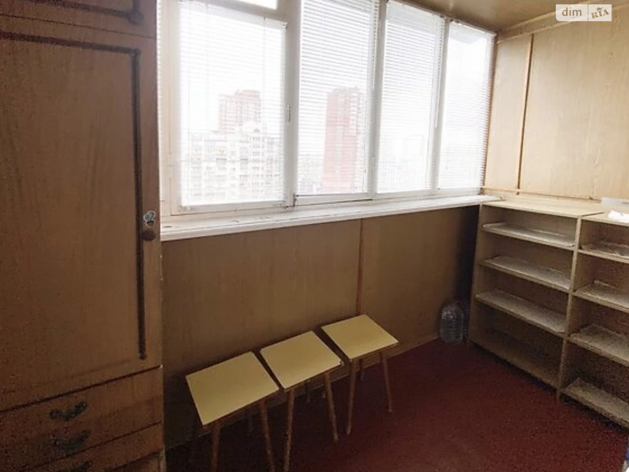 Long-Term Rental Apartment, Poczynki