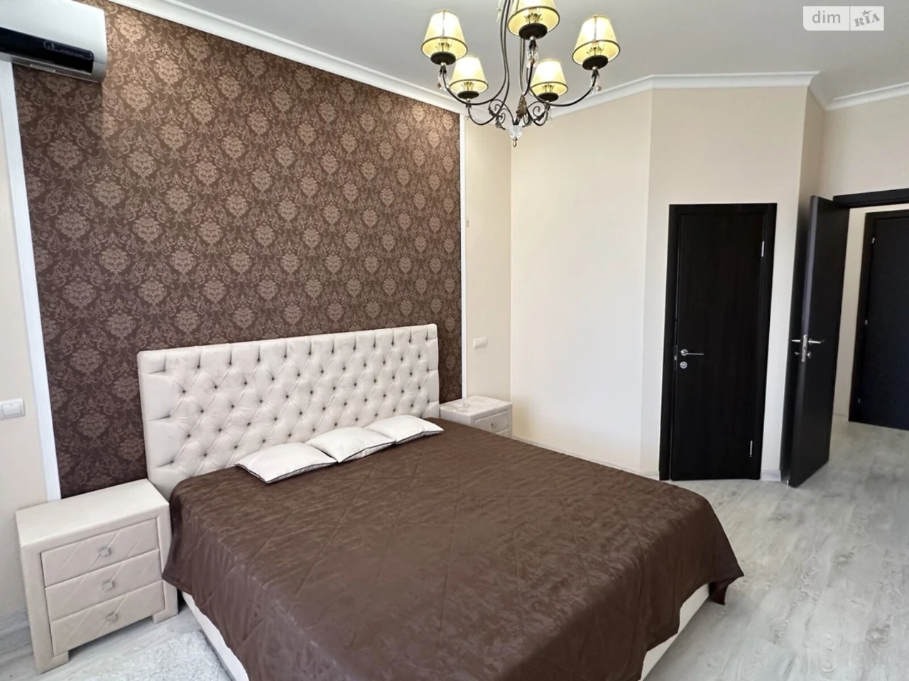 Long-Term Rental Apartment, Saperne Pole