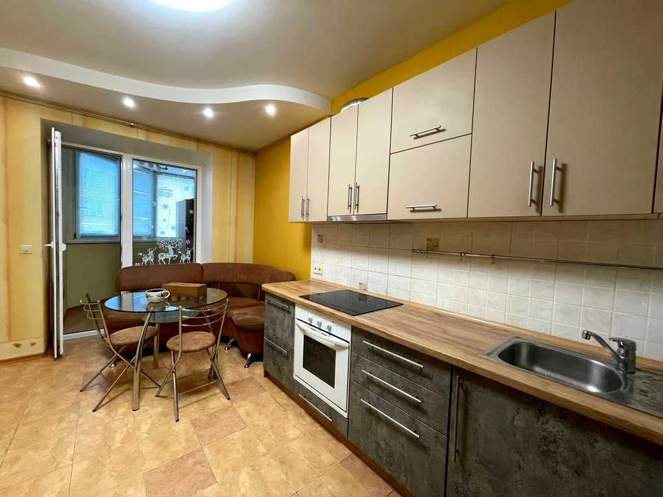 Apartment. Ann Akhmatova Street, Kyiv