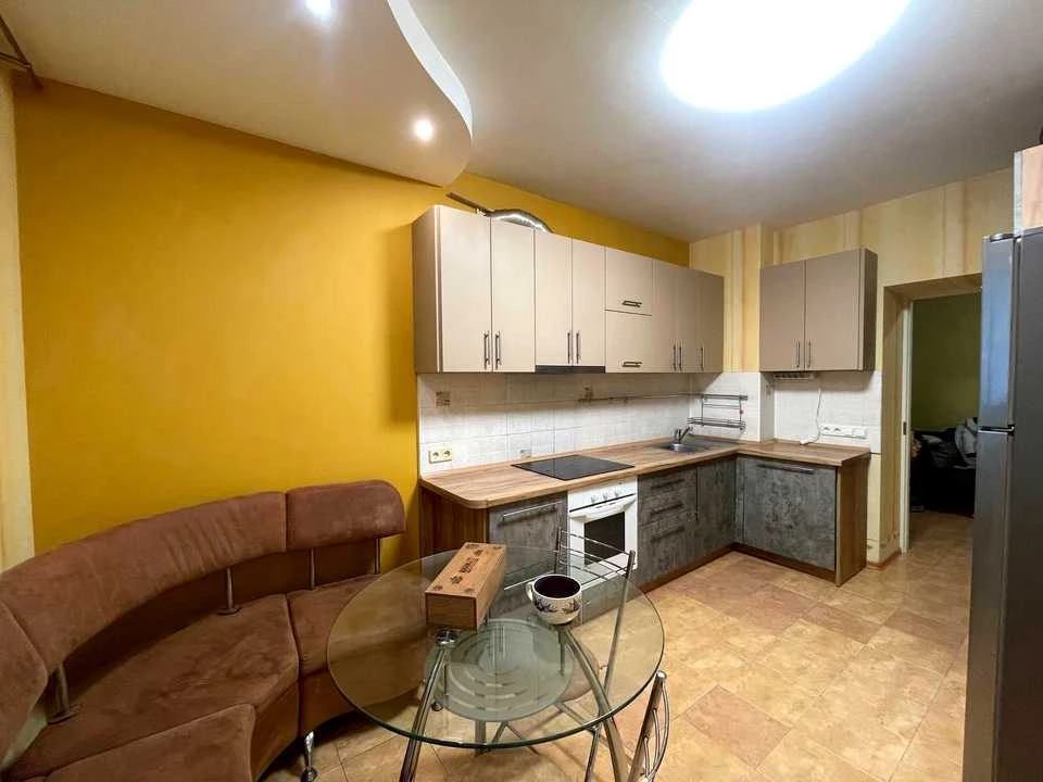 Apartment. Ann Akhmatova Street, Kyiv