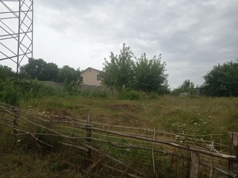 Участок земли