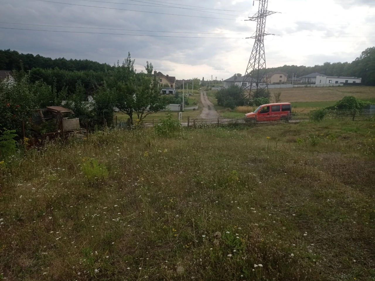 Участок земли