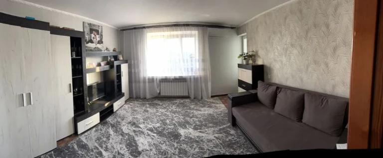 2к цегла, хороший стан. Мінімальне оформлення, Торг! 43693